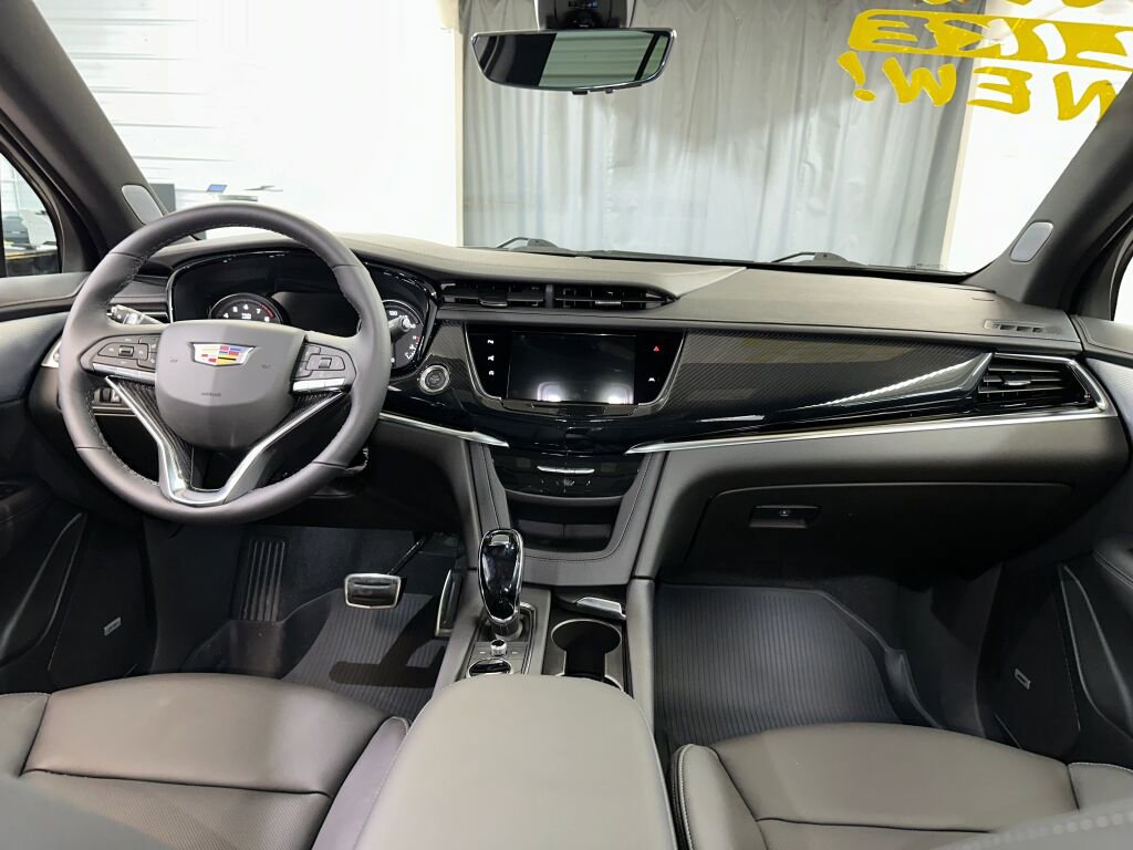 Certified 2025 Cadillac XT6 Sport w/ Technology Package image 39