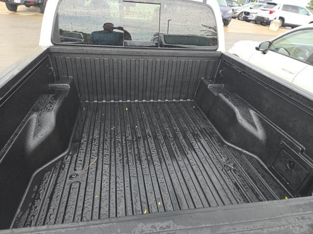 Used 2021 Toyota Tacoma TRD Off-Road AWD/4WD image 9