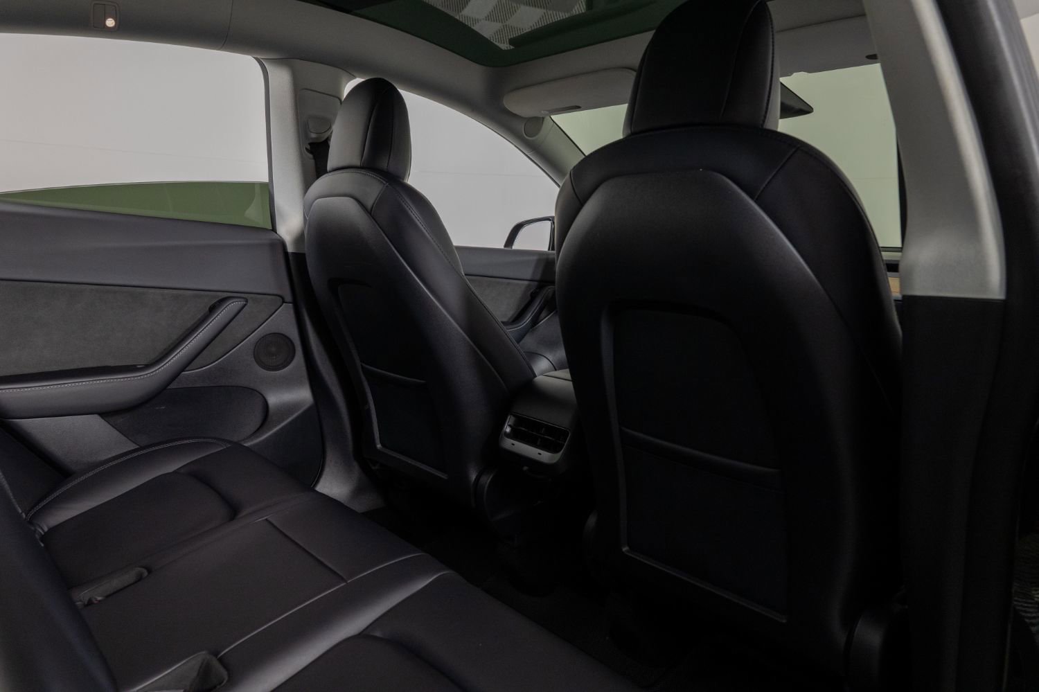 Used 2022 Tesla Model Y Performance AWD/4WD image 23