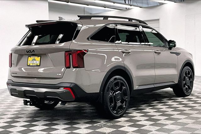 Used 2025 Kia Sorento SX Prestige w/ Olive Brown Leather Package AWD/4WD image 11