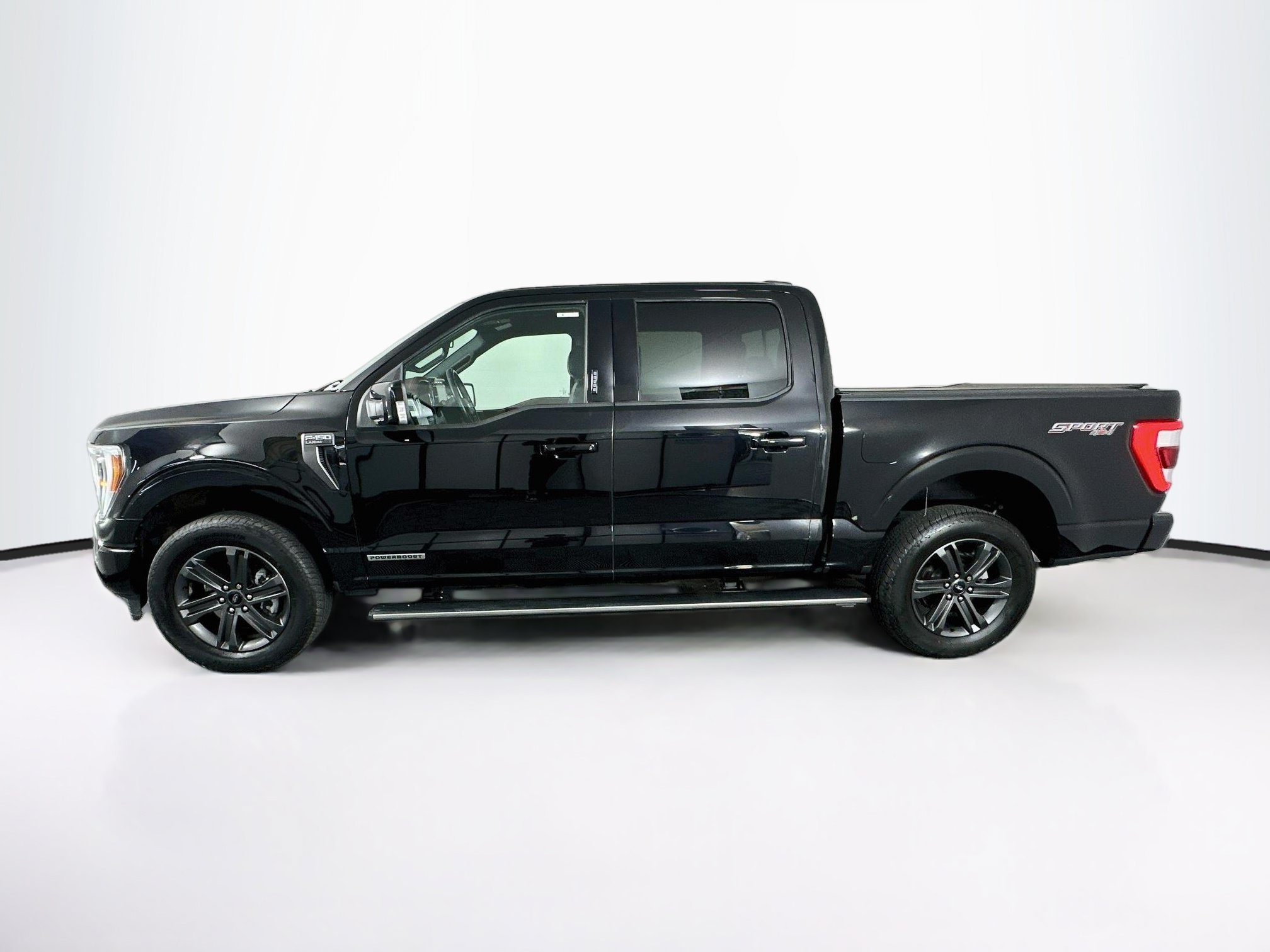 Used 2023 Ford F150 Lariat w/ Equipment Group 502A High AWD/4WD image 4