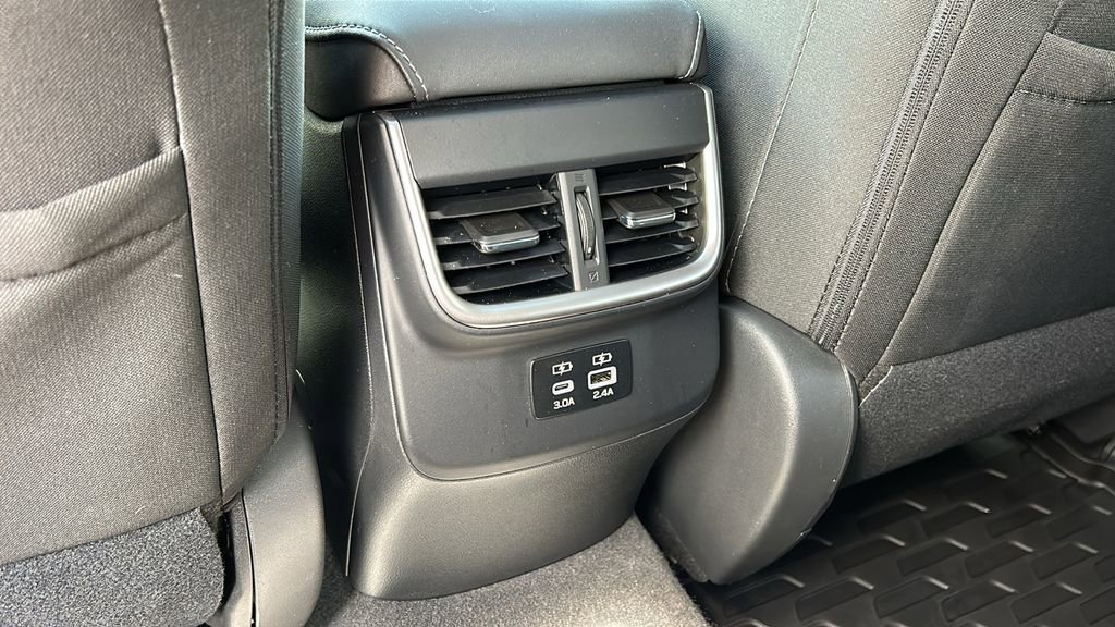 Used 2025 Subaru Outback Premium image 21