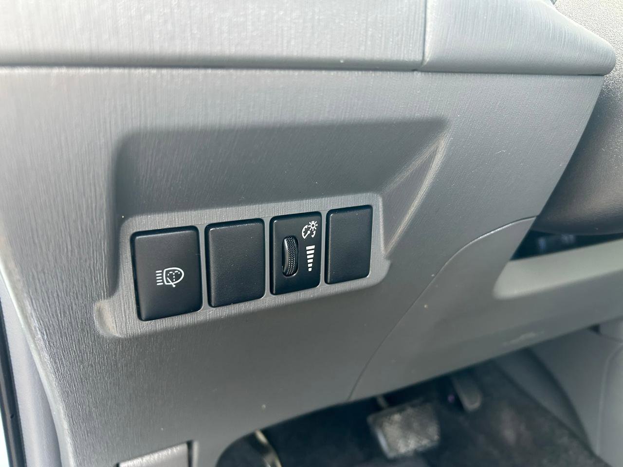 Used 2012 Toyota Prius V Five image 13