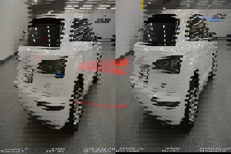 Used 2018 Audi Q5 2.0T Premium Plus w/ Premium Plus Package image 9