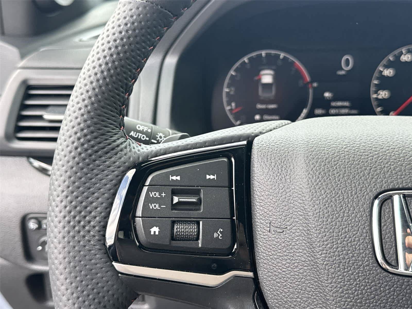 Used 2026 Honda Ridgeline Black Edition image 19