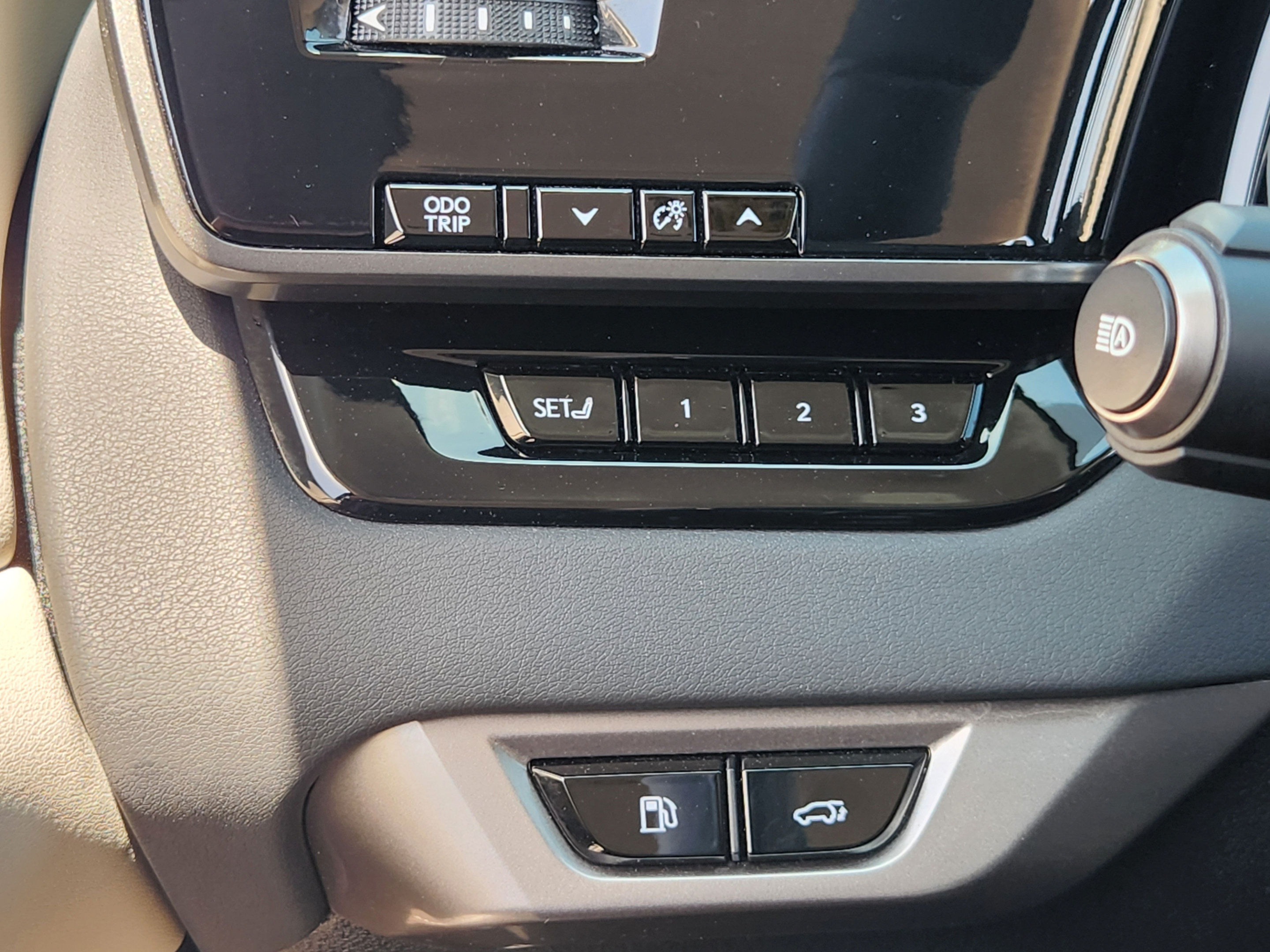 Used 2025 Lexus RX 350 Premium Plus w/ Convenience Package FWD image 16