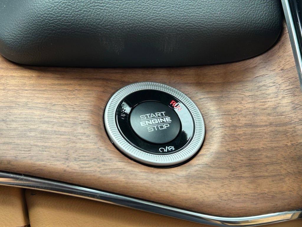 New 2025 Jeep Grand Cherokee L Summit AWD/4WD image 48