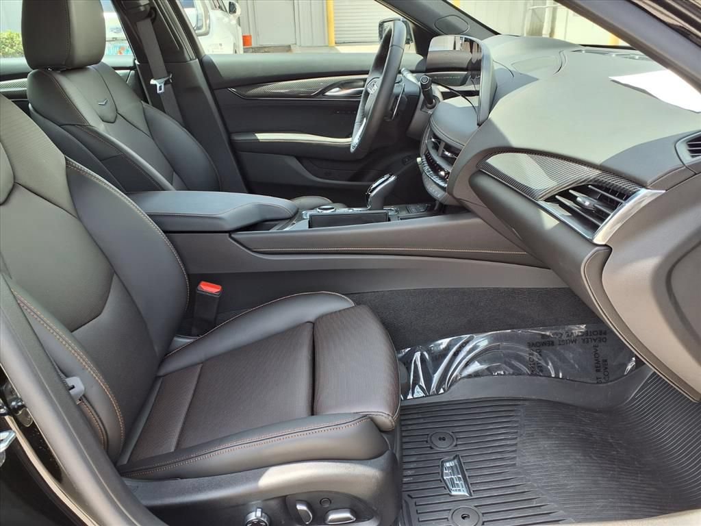 Certified 2026 Cadillac CT5 V w/ Technology Package AWD/4WD image 9