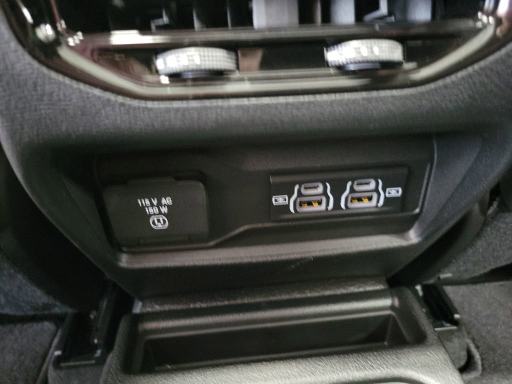 New 2025 Jeep Grand Cherokee L Limited w/ Trailer Tow Package image 15