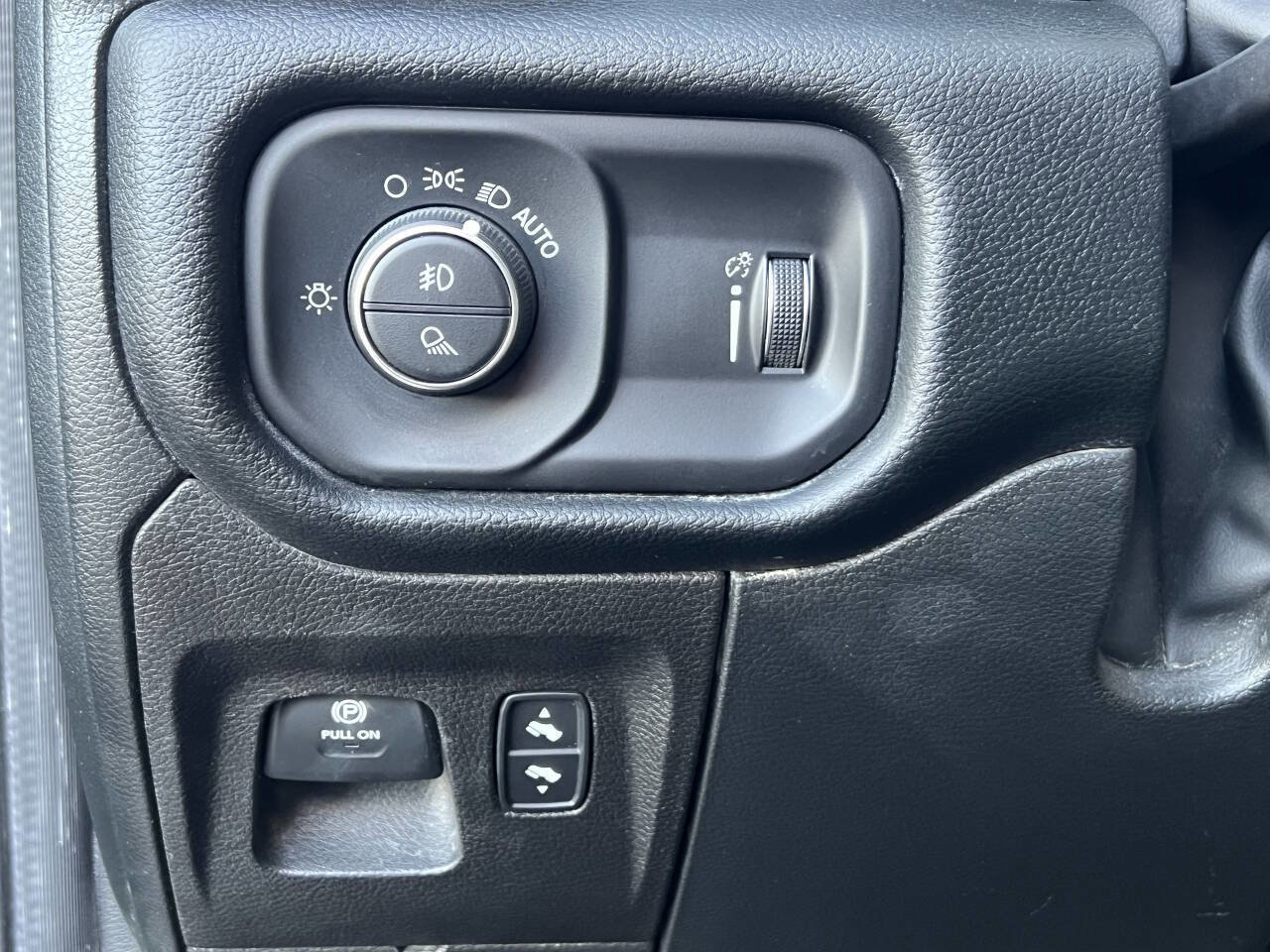 Used 2022 RAM 1500 Big Horn image 8