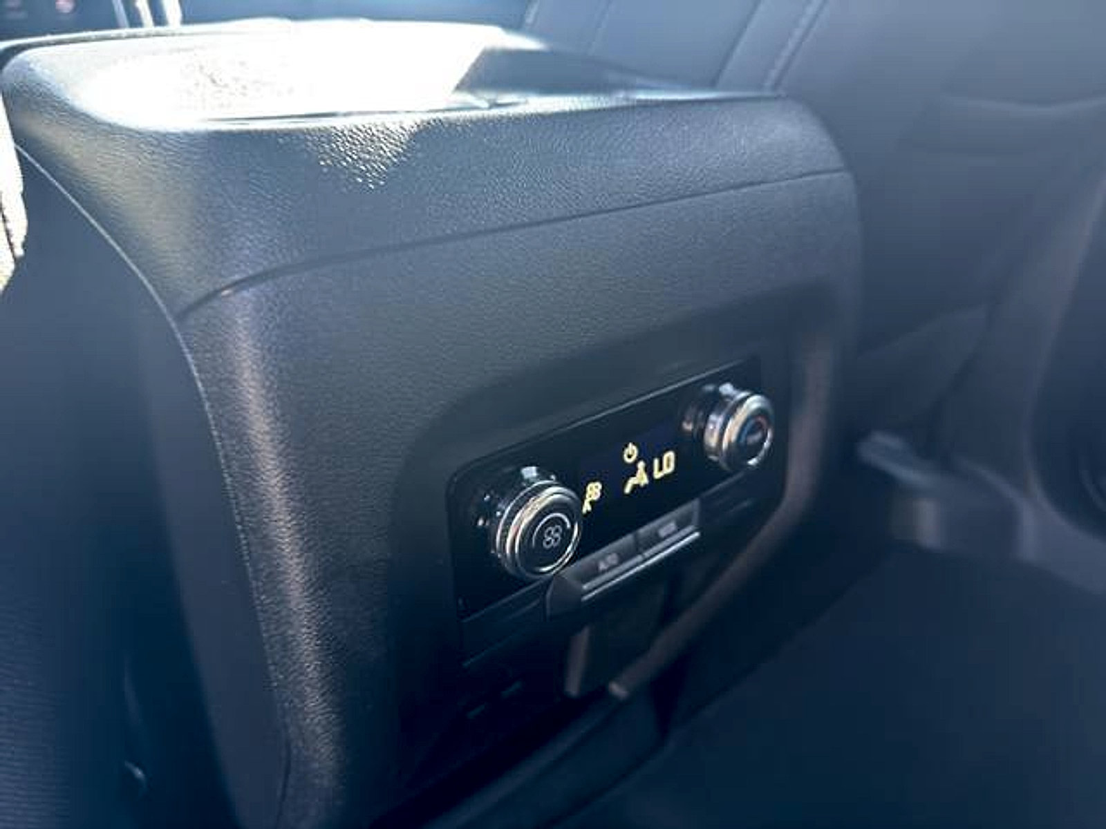 Used 2025 GMC Acadia Elevation AWD/4WD image 30