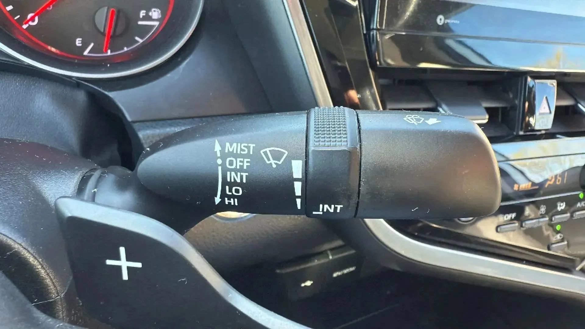 Used 2021 Toyota Camry XSE FWD image 13