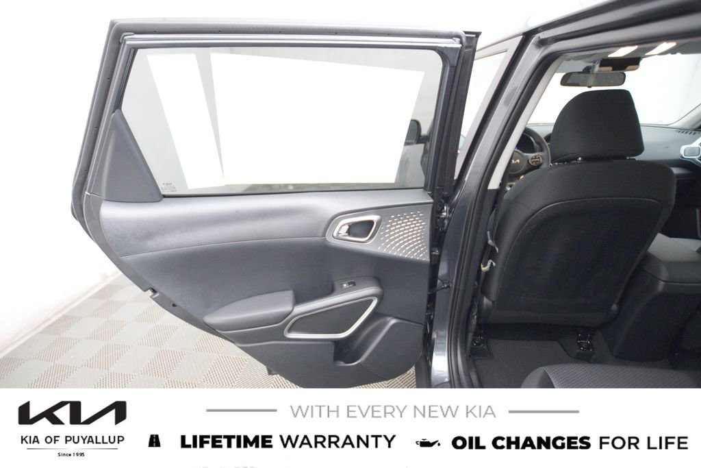 New 2025 Kia Soul LX image 11