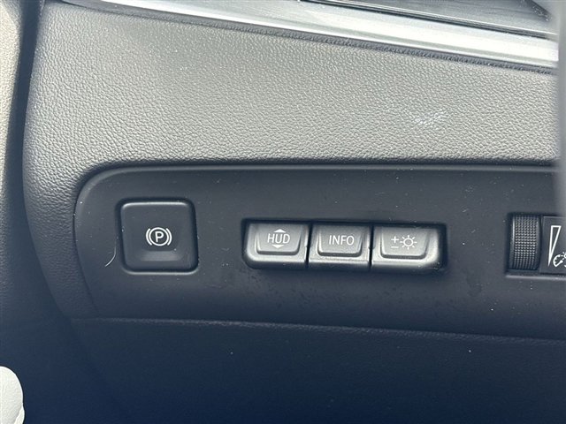 Certified 2023 Buick Enclave Premium w/ LPO, Floor Liner Package image 18