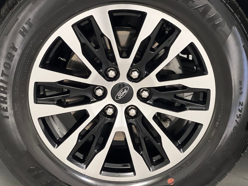 Used 2025 Ford Expedition Platinum AWD/4WD image 77