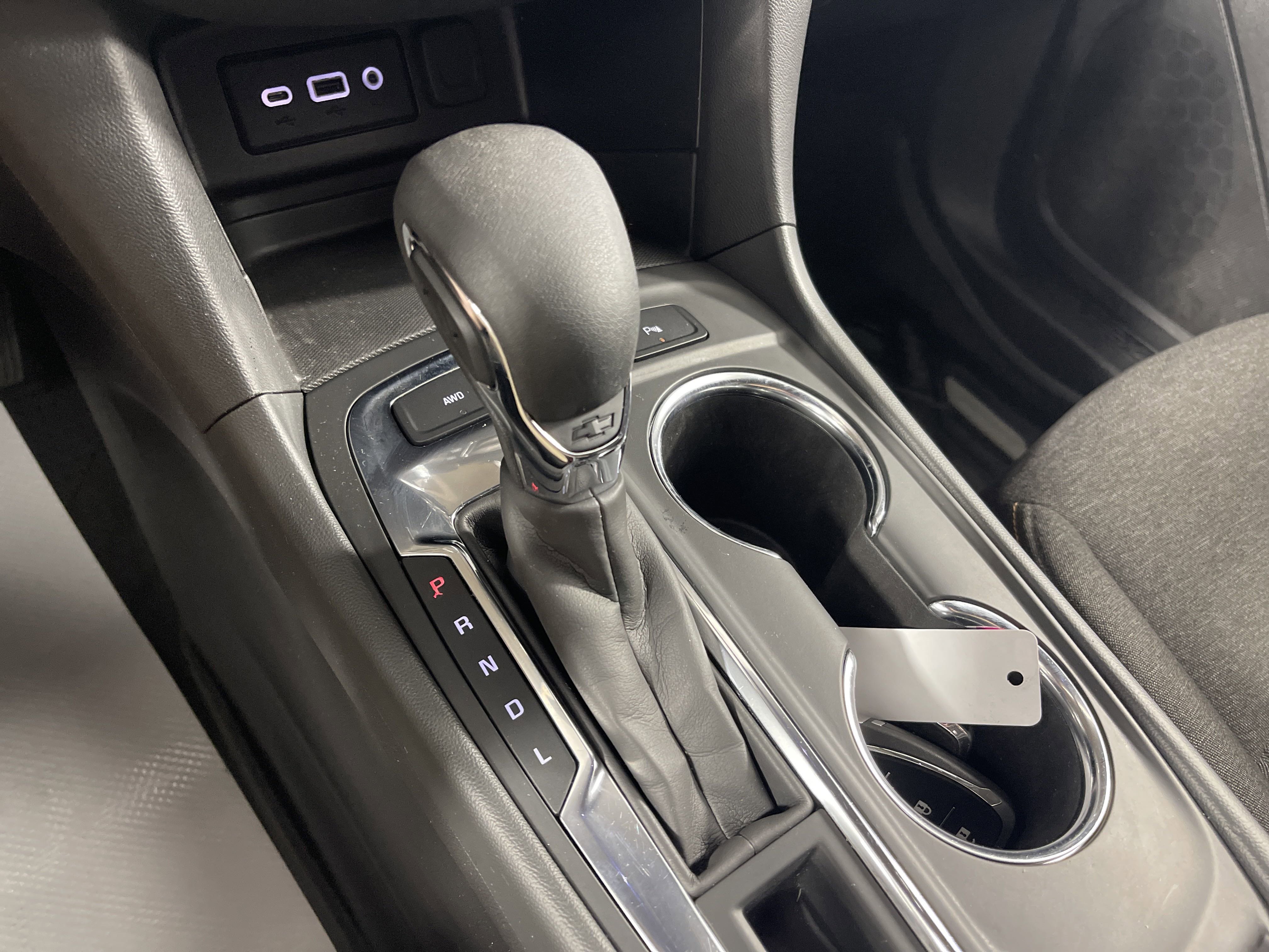 Used 2023 Chevrolet Equinox LT w/ LPO, Floor Liner Package image 25