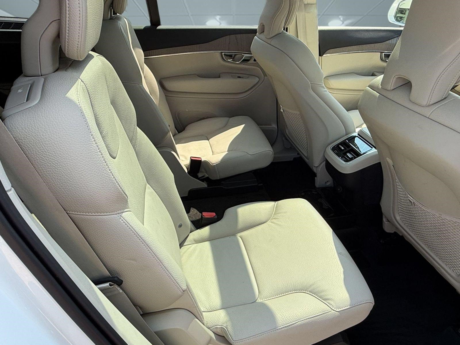 Certified 2025 Volvo XC90 B6 Plus w/ Protection Package Premier AWD/4WD image 30