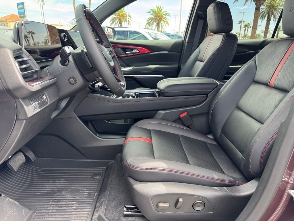New 2026 Chevrolet Traverse RS w/ LPO, Floor Liner Package image 6