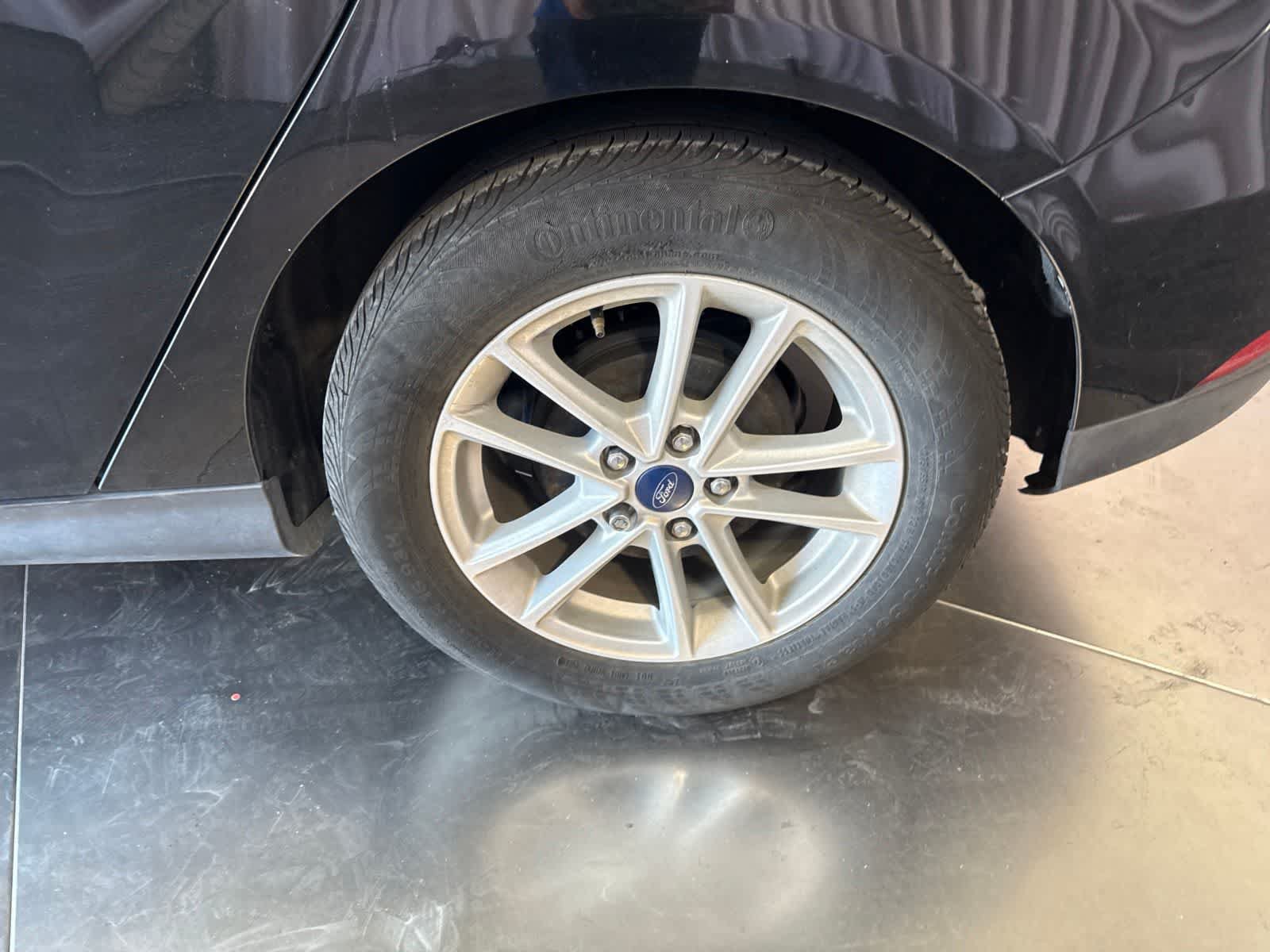 Used 2018 Ford Focus SE FWD image 10