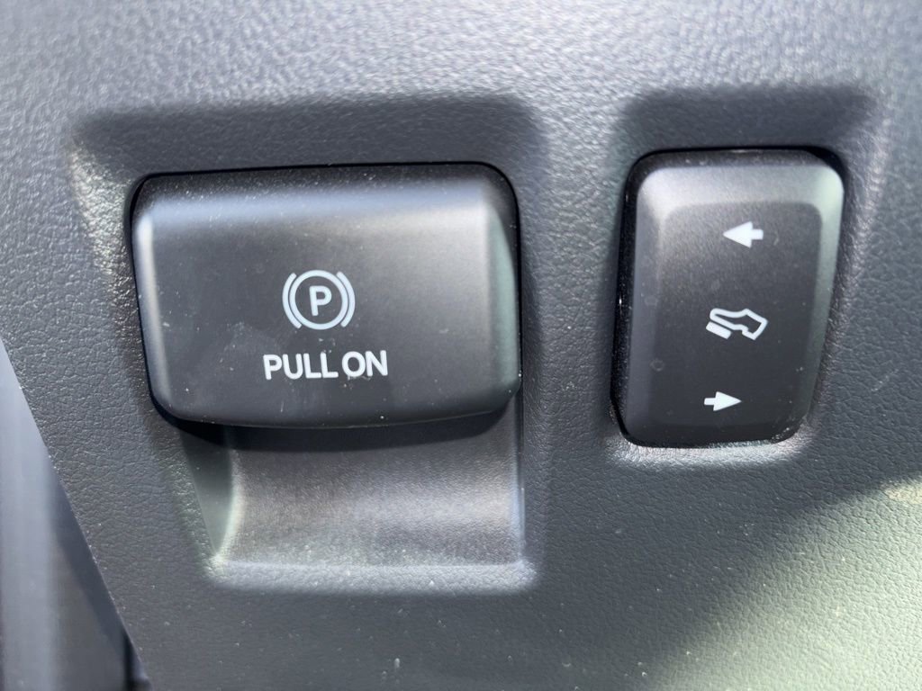 Used 2023 Ford F150 Lightning Lariat image 16