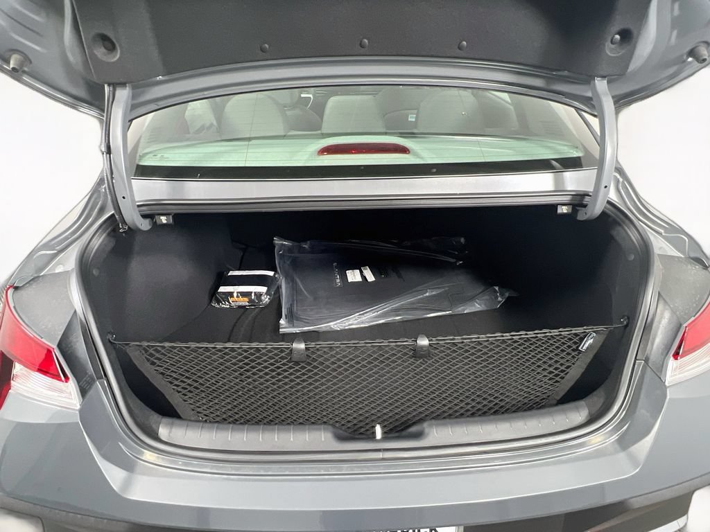 New 2026 Hyundai Elantra Sport FWD image 21
