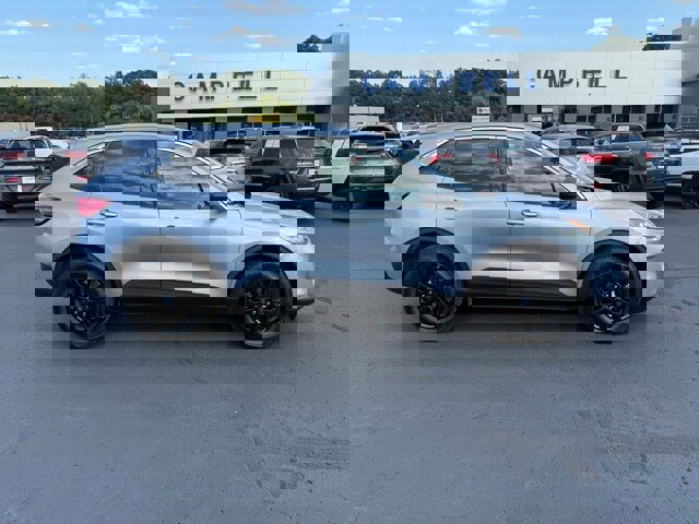 Certified 2022 Ford Escape SE w/ Convenience Package image 2