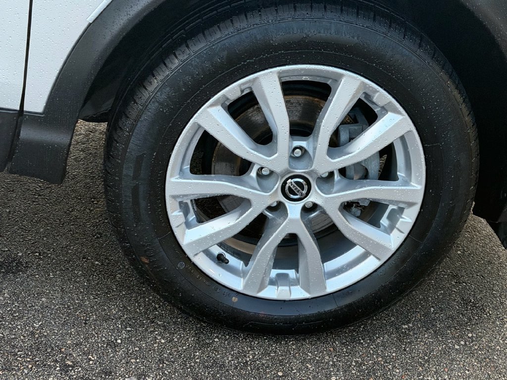 Used 2020 Nissan Rogue Sport SV w/ All-Weather Package AWD/4WD image 9