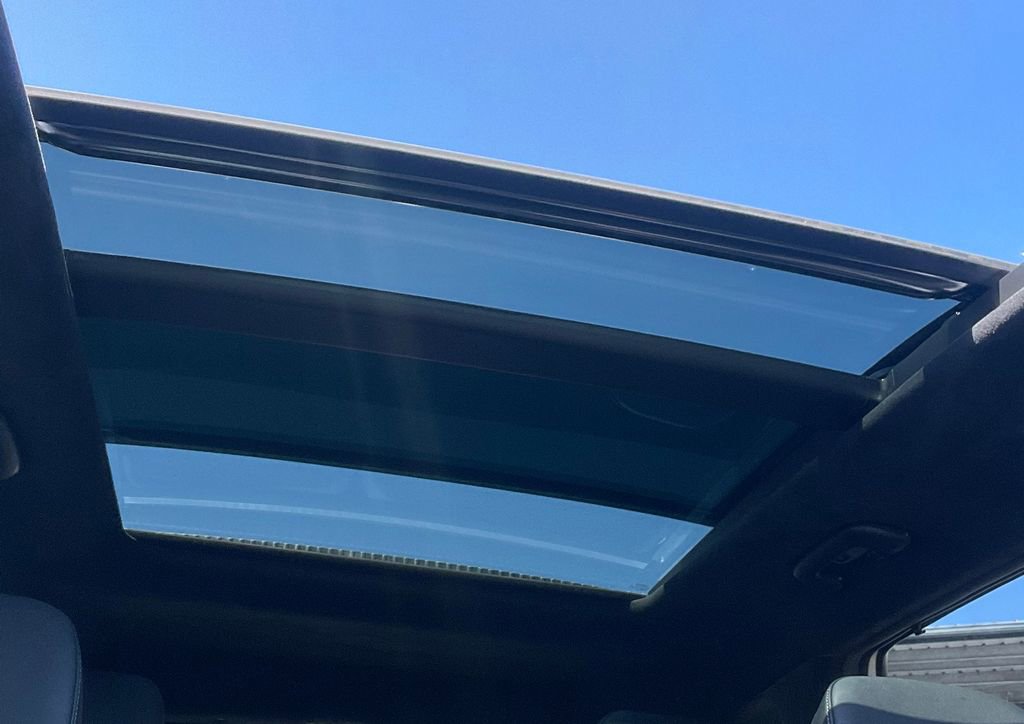 Used 2025 Kia Sorento SX Prestige image 18