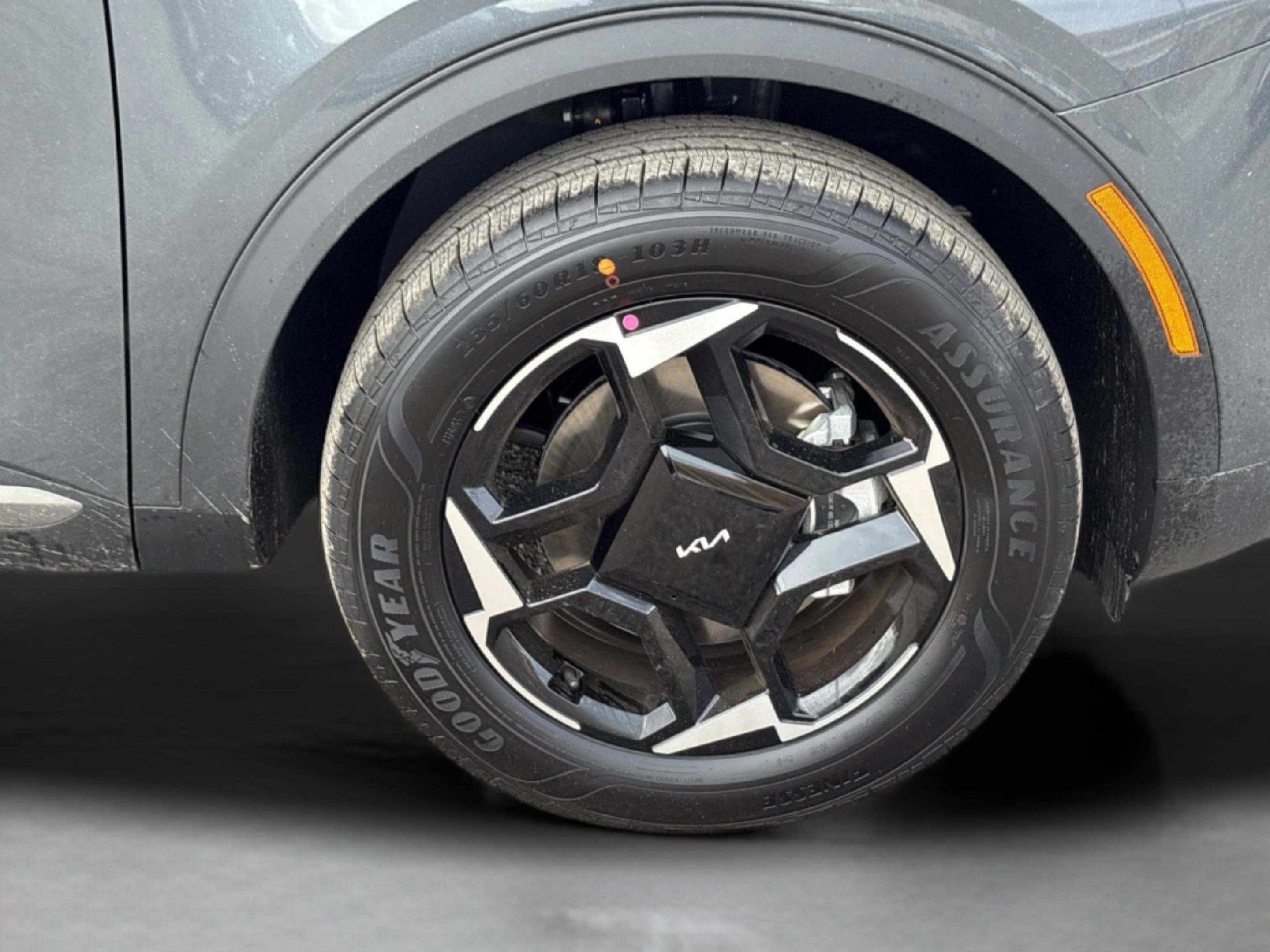 New 2026 Kia Sportage EX image 9