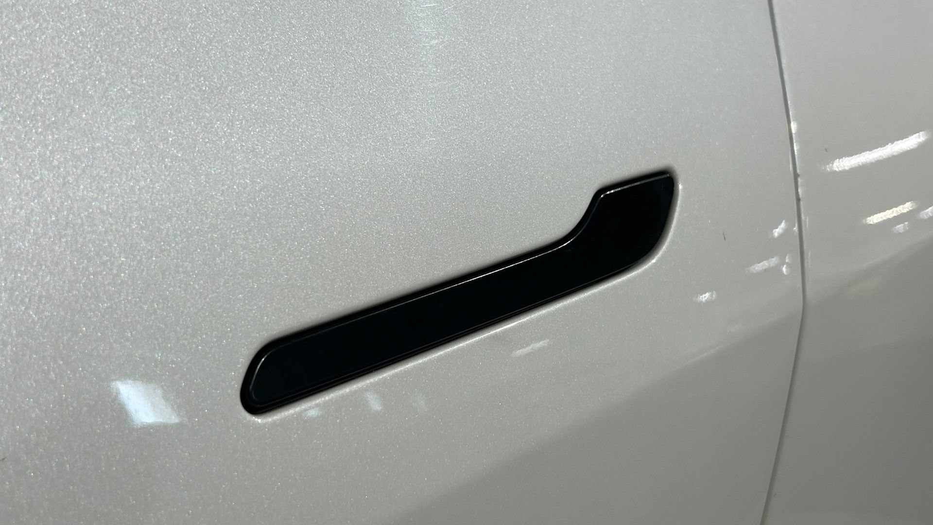 Used 2022 Tesla Model Y Long Range AWD/4WD image 19