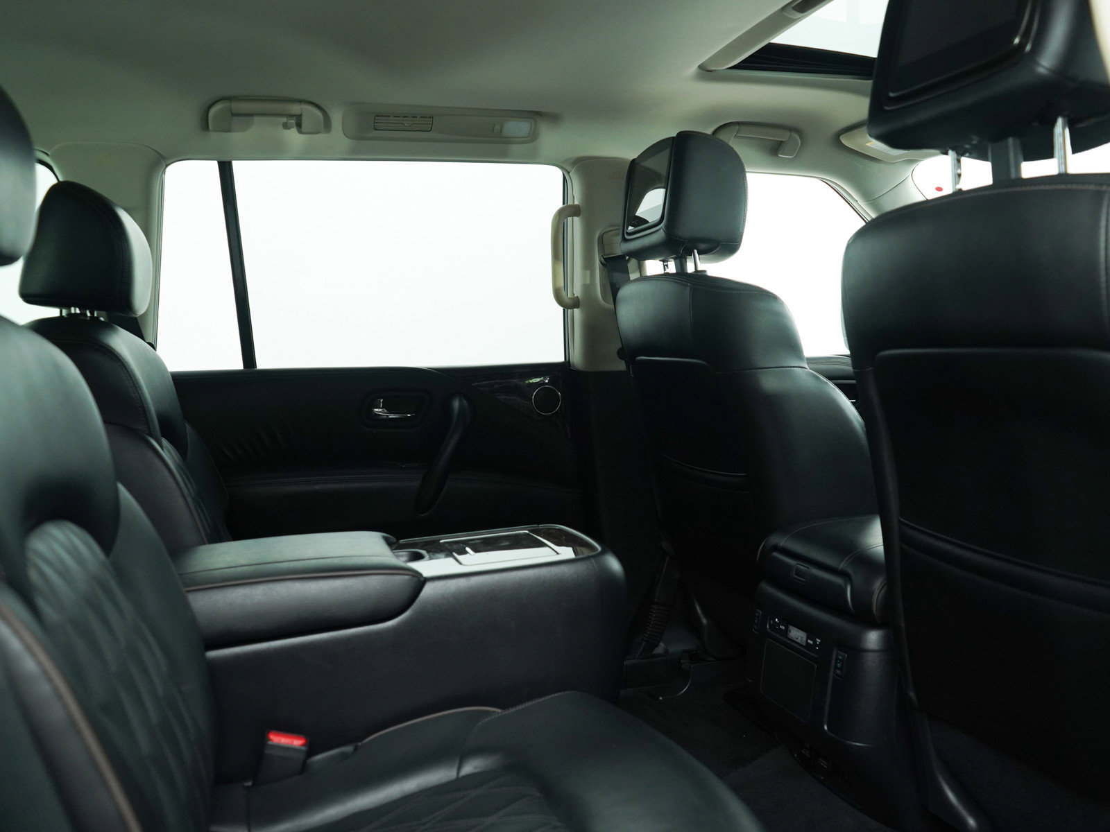 Used 2021 Nissan Armada Platinum w/ Captain's Chairs Package image 12