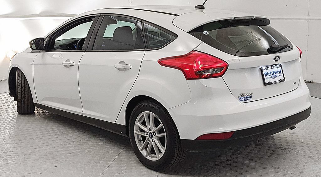Used 2018 Ford Focus SE FWD image 4