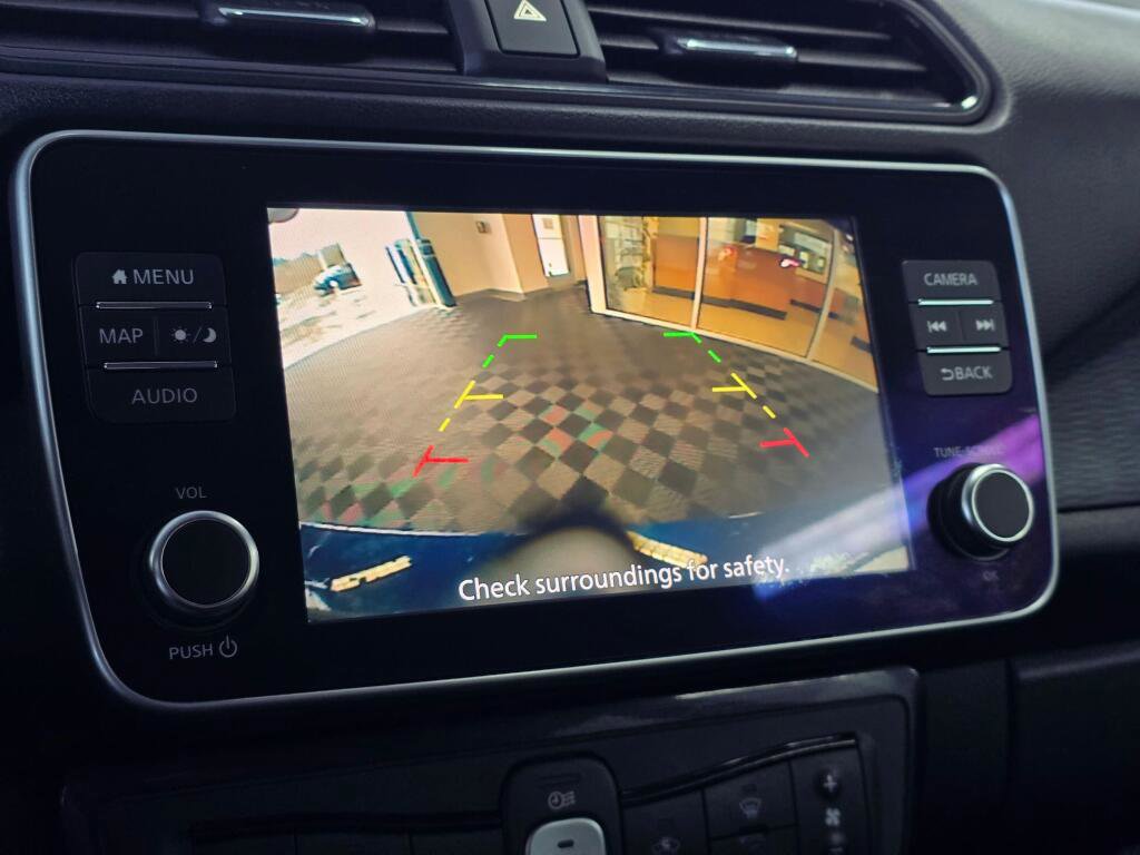 Used 2021 Nissan Leaf SV image 30