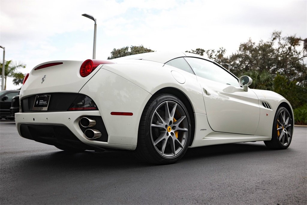Certified 2012 Ferrari California image 10
