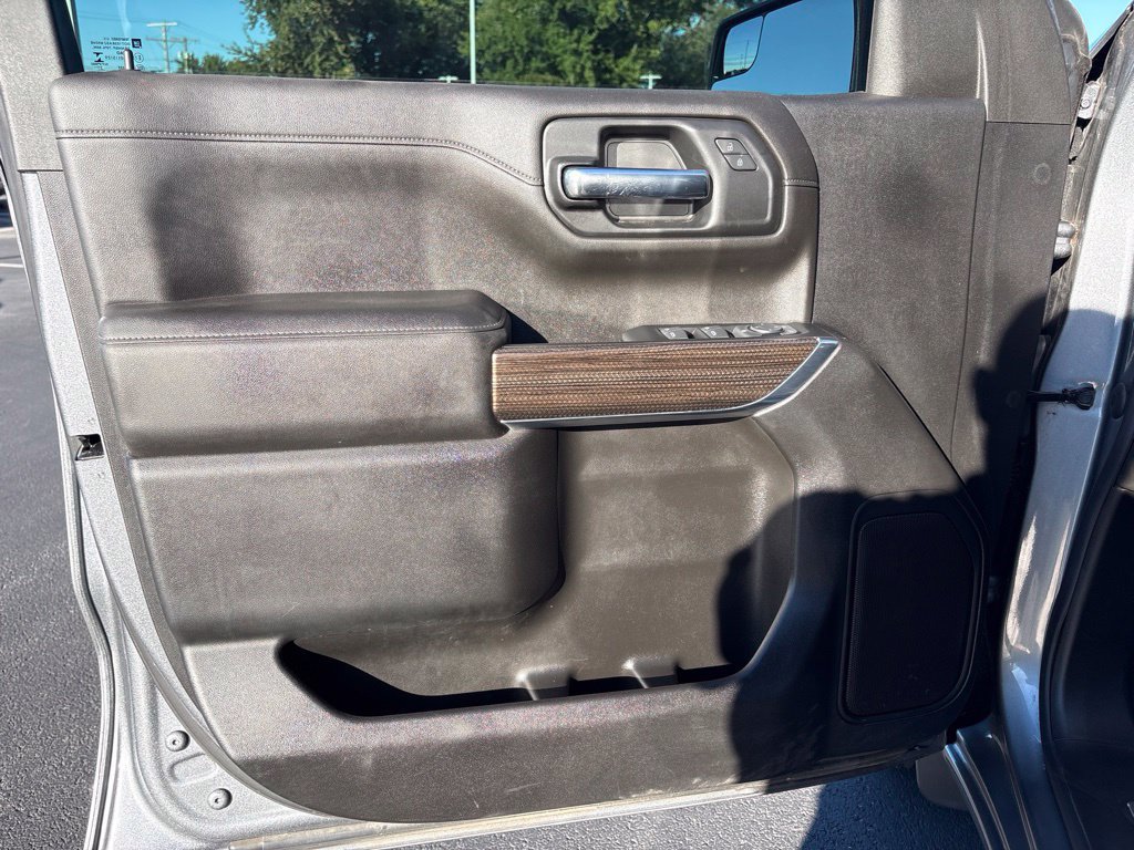 Used 2022 Chevrolet Silverado 1500 LT AWD/4WD image 18