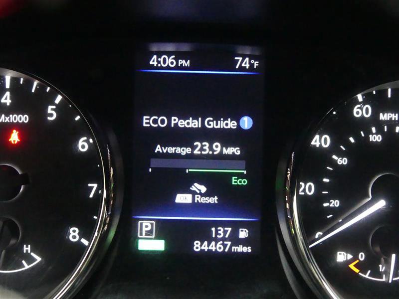 Used 2018 Nissan Rogue SL w/ Premium Package image 33