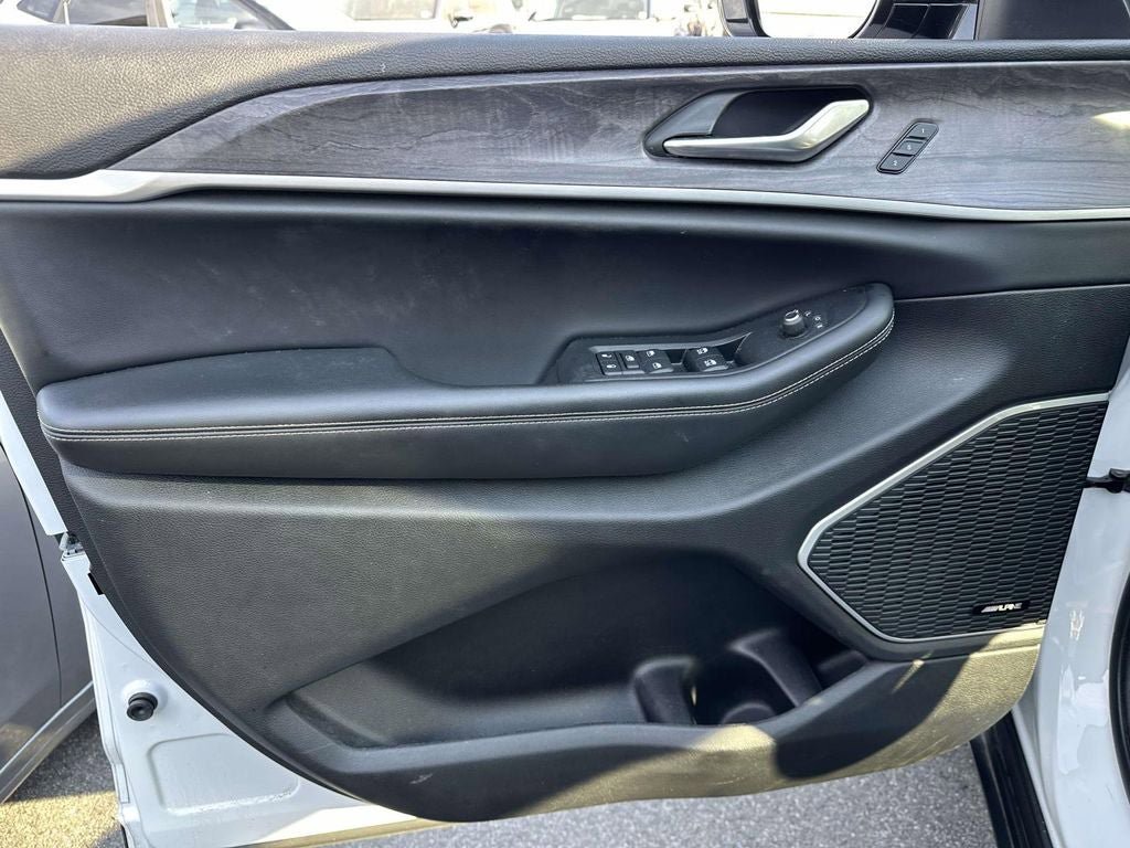 Used 2022 Jeep Grand Cherokee Limited AWD/4WD image 20