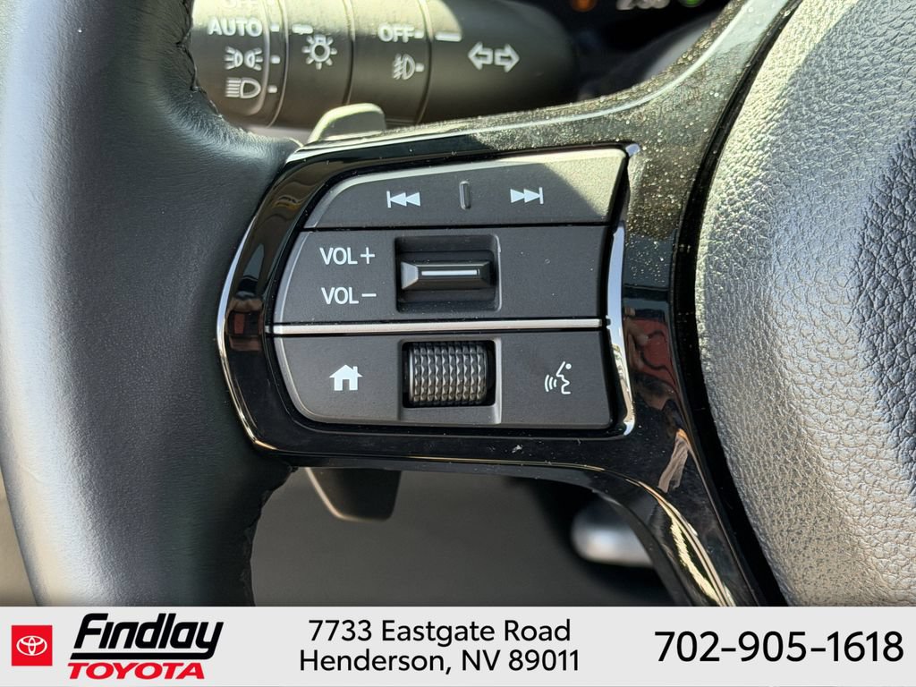 Used 2025 Honda Pilot Touring image 24