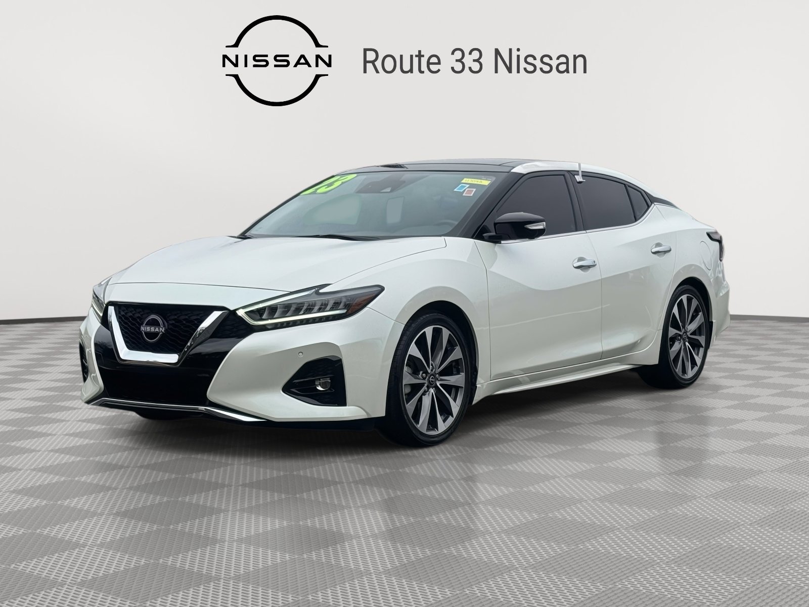 Used 2023 Nissan Maxima Platinum w/ Sport Mat Group video 2