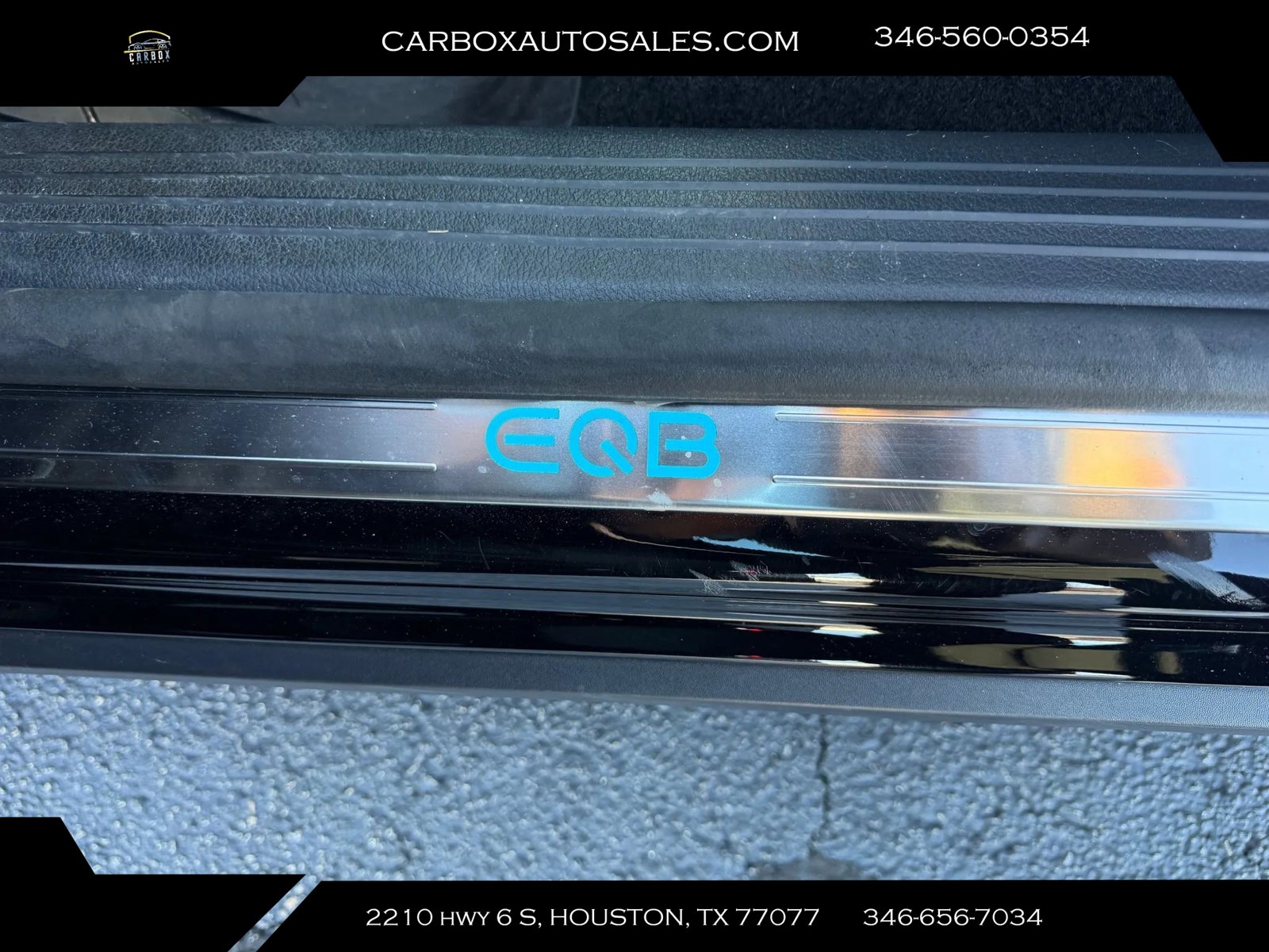 Used 2024 Mercedes-Benz EQB 350 4MATIC SUV image 24