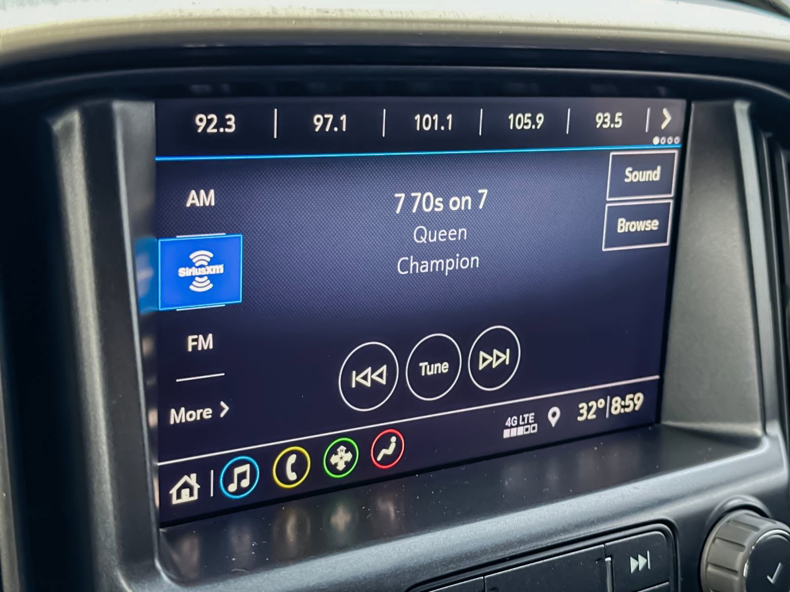 Used 2020 GMC Canyon SLE w/ Driver Alert Package image 26