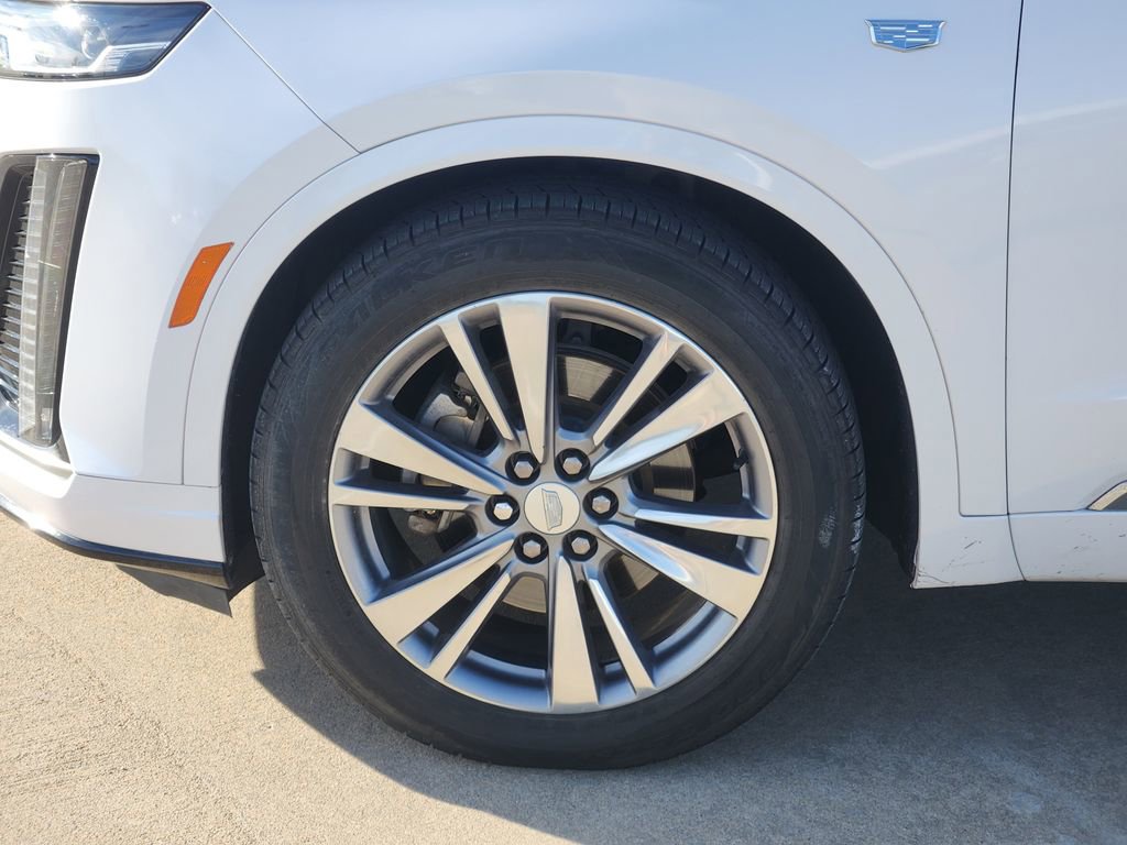 Used 2020 Cadillac XT6 Premium Luxury image 15