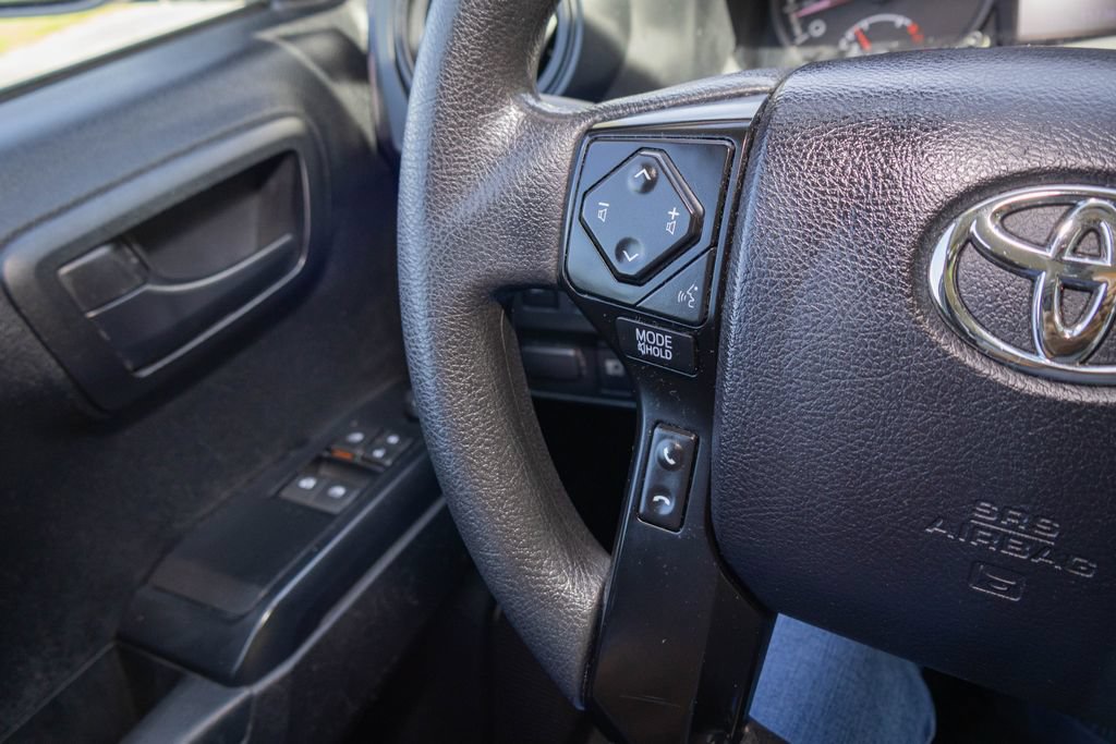 Used 2022 Toyota Tacoma SR AWD/4WD image 19