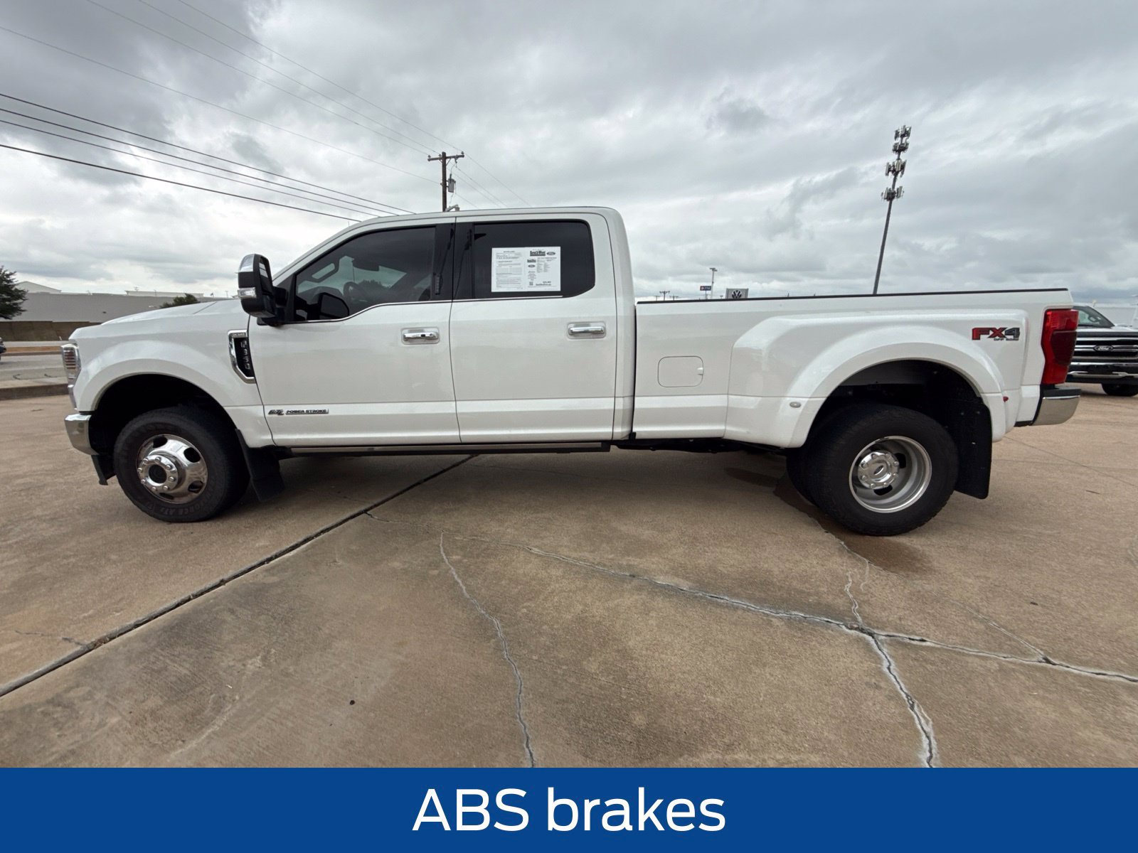Used 2021 Ford F350 King Ranch w/ King Ranch Ultimate Package AWD/4WD image 4