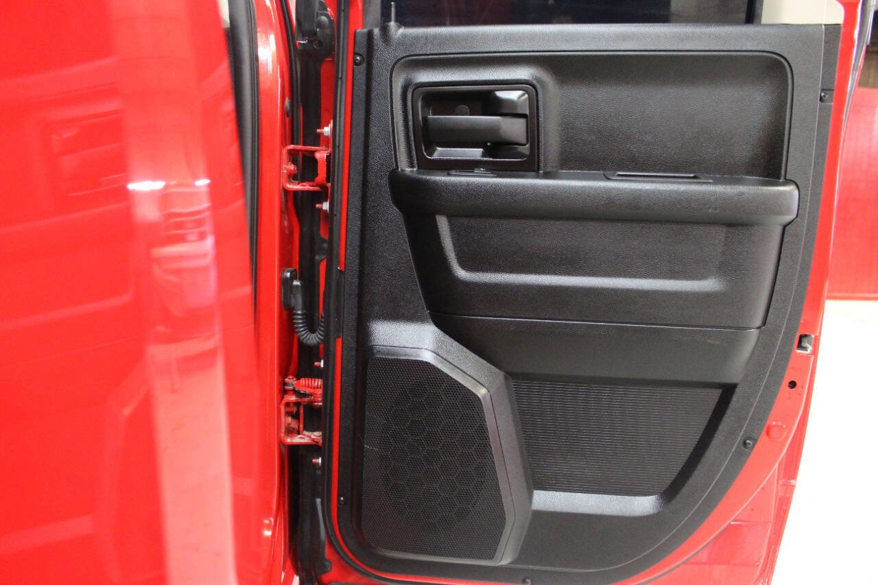 Used 2020 RAM 1500 Tradesman w/ Tradesman SXT Package RWD image 12