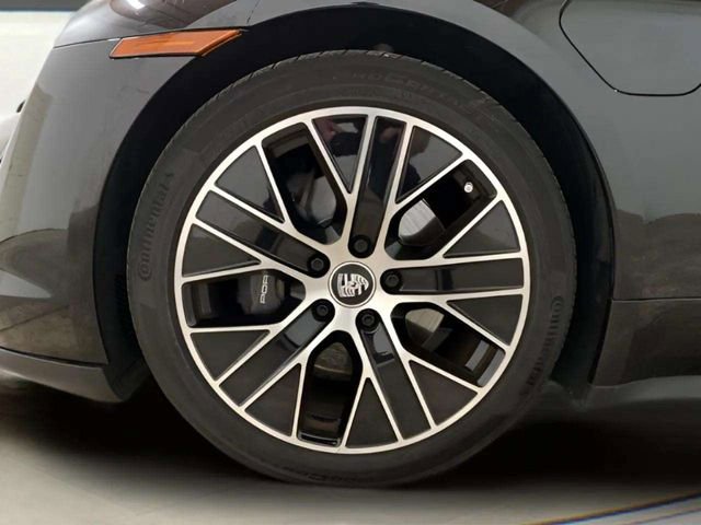 Used 2021 Porsche Taycan RWD image 94