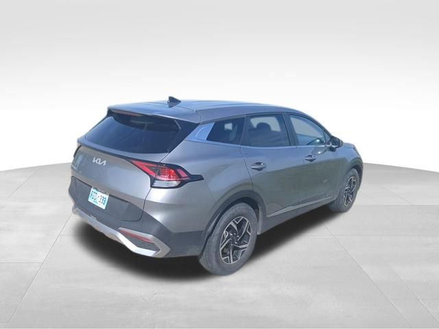 Certified 2024 Kia Sportage LX image 3