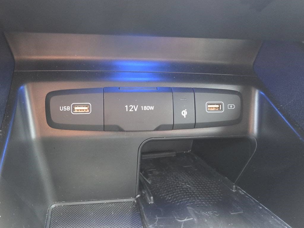 Used 2024 Hyundai Santa Cruz Limited AWD/4WD image 22