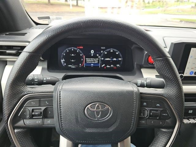 Used 2024 Toyota Tacoma TRD Off-Road AWD/4WD image 22
