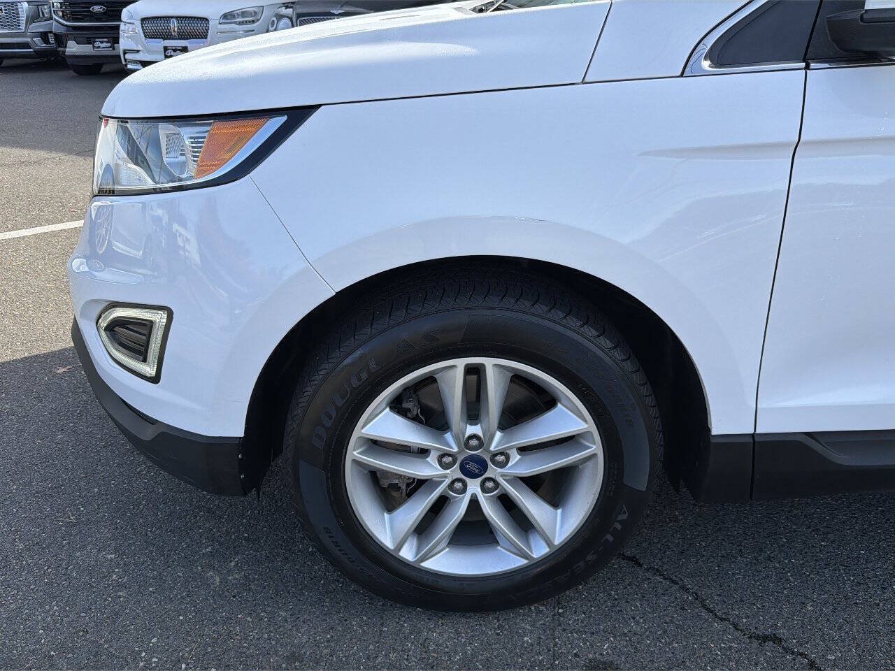 Used 2018 Ford Edge SEL AWD/4WD image 10
